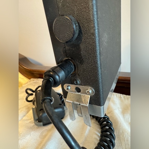 General Electric Model 3-5801A 40 Channel PLL System CB Radio NOT TESTED - Picture 9 of 12